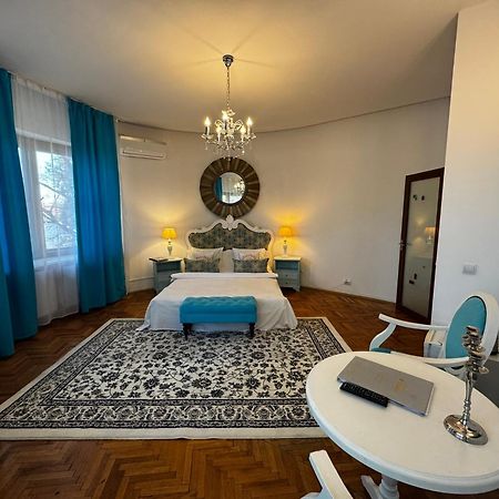 Hotel Casa Negustorului Deva Esterno foto