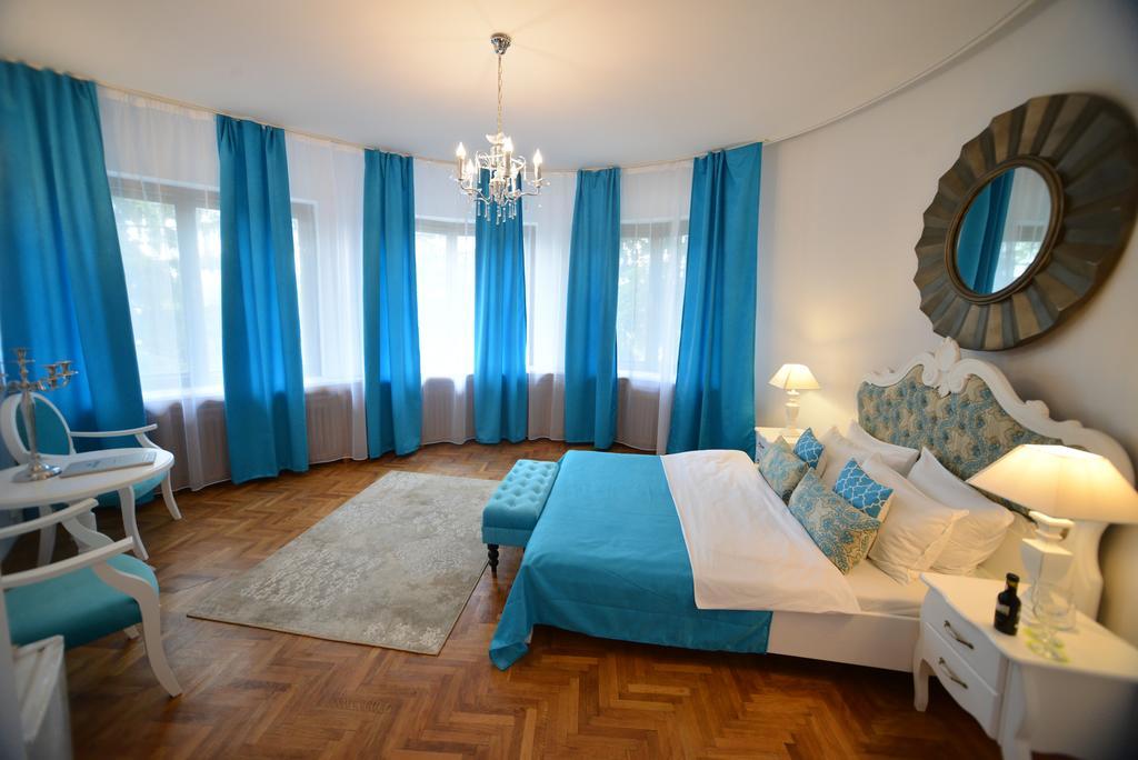 Hotel Casa Negustorului Deva Esterno foto